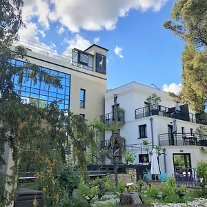 Hotel Appart' La Girafe Marseille Est - Porte D'aubagne, La Penne-sur-Huveaune