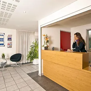 Sejours & Affaires Camilla 2* Rennes